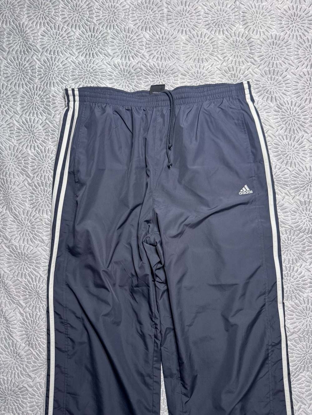 Y2K Adidas Men's Gray 3-Stripe Lined Athletic Track Pants Ankle Zippers Mens XL